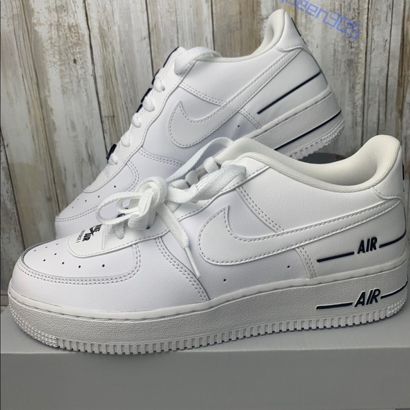 Nike Shoes - Nike Air Force 1 AF1 LV8 3 GS 6.5Y/8W